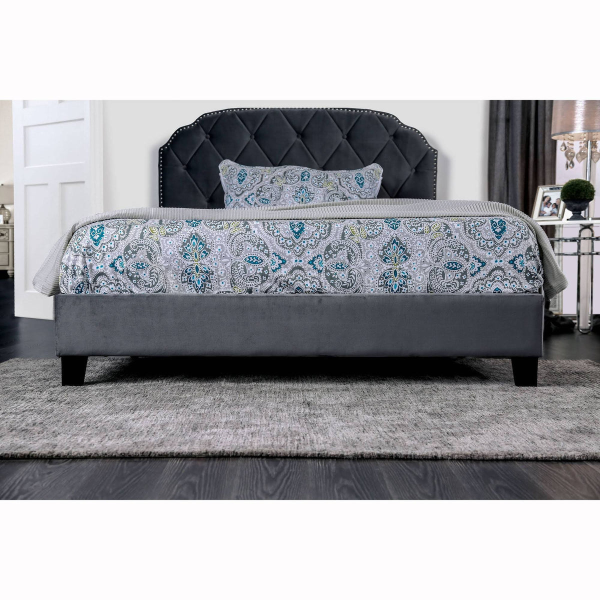 Queen Serena Tufted Upholstered Bed Gray B790133