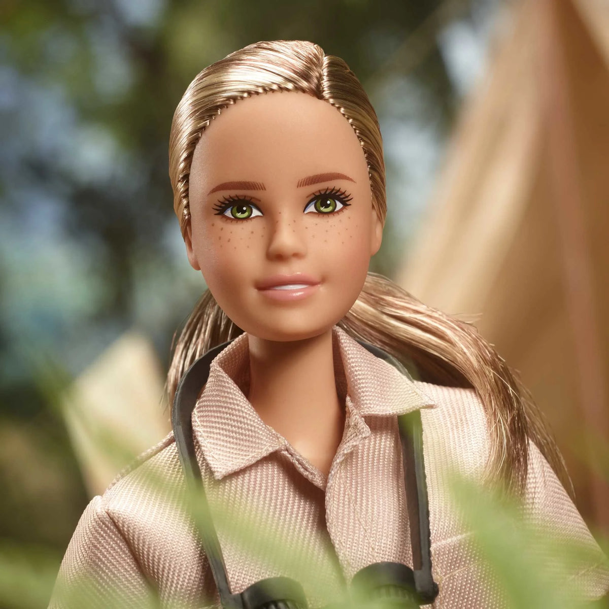 Jane Goodall Collectible Doll with Khaki Outfit and Accessories K1638